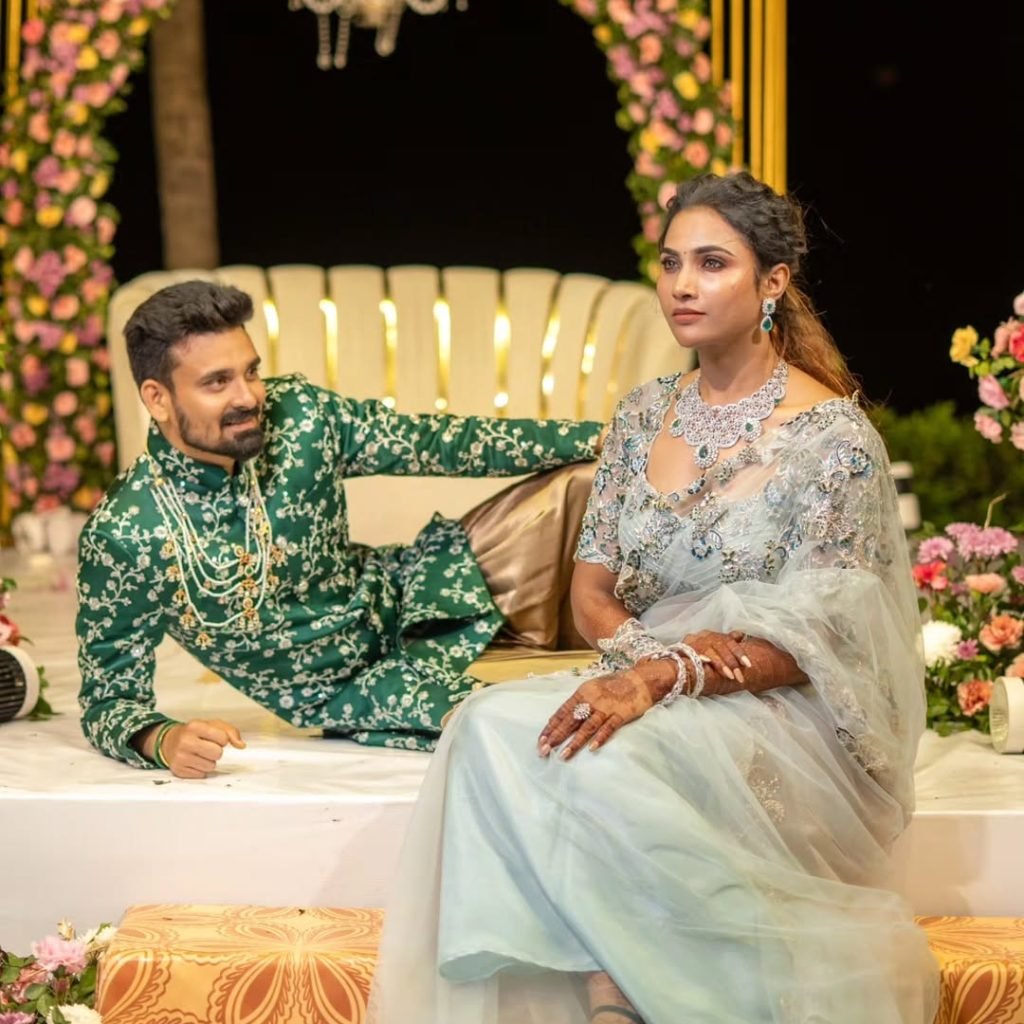 உன்னோடு நானும் ❤️❤️❤️❤️❤️ #love #foryou #forever #lovestoryDecor - @zigzagdecorsDress - @thorka (1)
