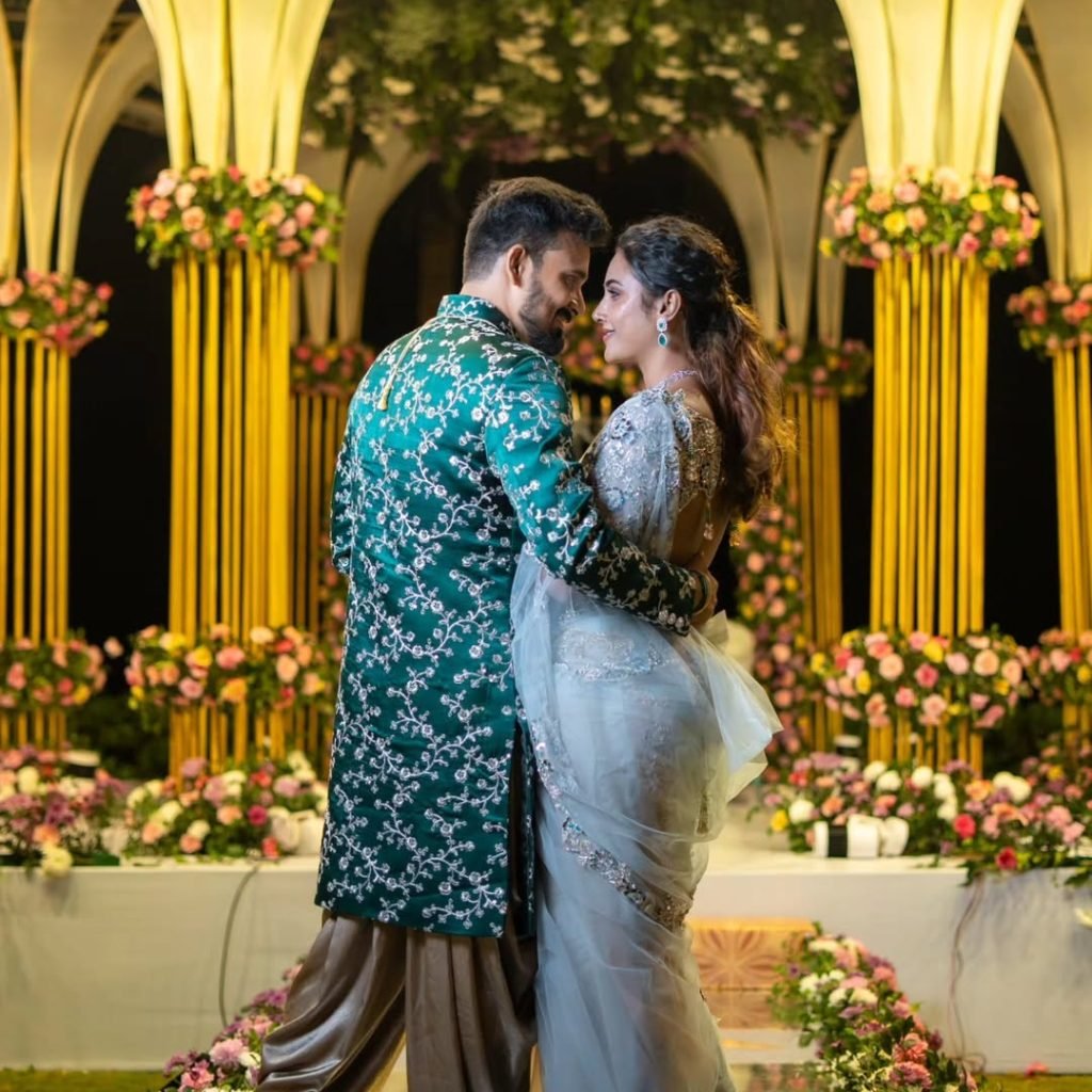 உன்னோடு நானும் ❤️❤️❤️❤️❤️ #love #foryou #forever #lovestoryDecor - @zigzagdecorsDress - @thorka